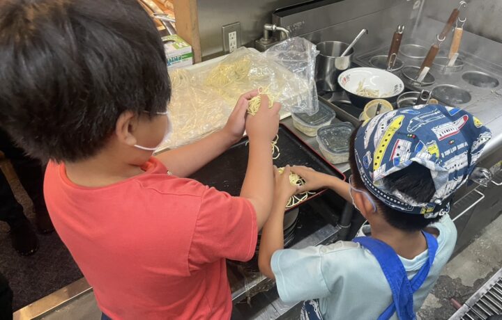 ラーメンを作る時の様子